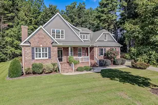241 Saintsbury Pl, Sanford, NC 27332 - Photo 2