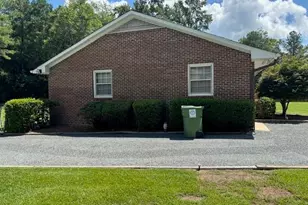 577 Forest Rd, Lumberton, NC 28358 - Photo 6