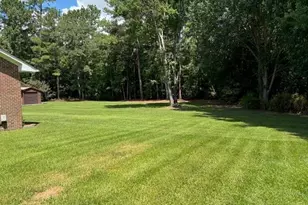 577 Forest Rd, Lumberton, NC 28358 - Photo 14