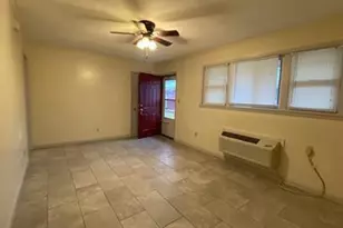 816 Shaw Mill Rd, Fayetteville, NC 28311 - Photo 2