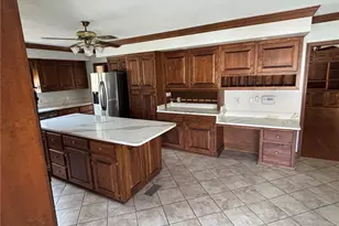 4214 Cricklewood St, Lumberton, NC 28358 - Photo 16