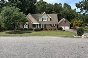 4214 Cricklewood St, Lumberton, NC 28358 - Photo 2