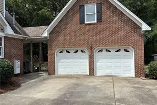 4214 Cricklewood St, Lumberton, NC 28358 - Photo 4