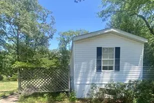 2894 Lake Upchurch Dr, Parkton, NC 28371 - Photo 2