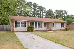 6714 Seaford Dr, Fayetteville, NC 28314 - Photo 2