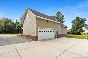 1384 Canady Pond Rd, Hope Mills, NC 28348 - Photo 32