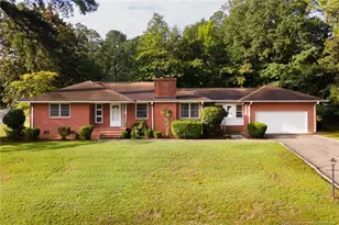 423 Mcphee Dr, Fayetteville, NC 28305 - Photo 1