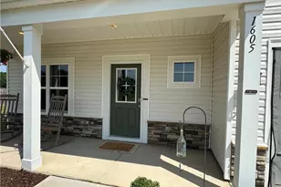 1605 Ranch House Ct, Linden, NC 28356 - Photo 4