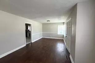 909 Sandalwood Dr, Fayetteville, NC 28304 - Photo 6