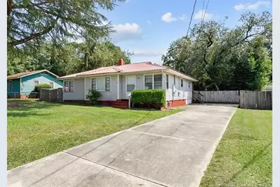 909 Sandalwood Drive, Fayetteville, NC 28304 - Photo 4