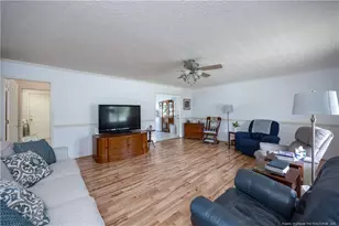 424 Cedar Lake Ln, Clinton, NC 28328 - Photo 4