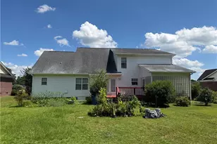 2008 Ashridge Dr, Fayetteville, NC 28304 - Photo 2