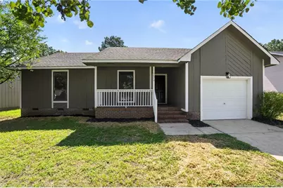 6874 Kingsgate Drive, Fayetteville, NC 28314 - Photo 2