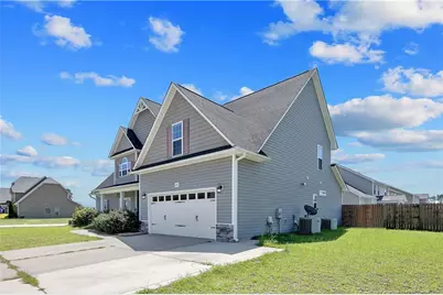 2131 Yates Ranch Road, Hope Mills, NC 28348 - Photo 2