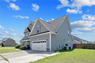 2131 Yates Ranch Rd, Hope Mills, NC 28348 - Photo 2