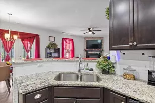 4425 Narrow Pine Ct, Hope Mills, NC 28371 - Photo 20