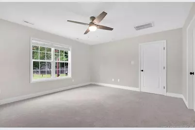 162 Harcourt Place, Raeford, NC 28376 - Photo 14
