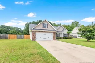 162 Harcourt Pl, Raeford, NC 28376 - Photo 2