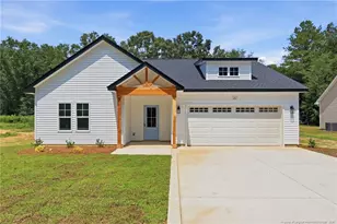 211 E 7th Ave, Raeford, NC 28376 - Photo 1