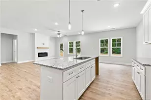 211 E 7th Ave, Raeford, NC 28376 - Photo 12