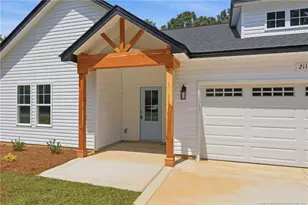 211 E 7th Ave, Raeford, NC 28376 - Photo 2