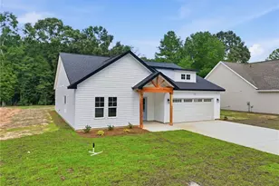 211 E 7th Ave, Raeford, NC 28376 - Photo 44