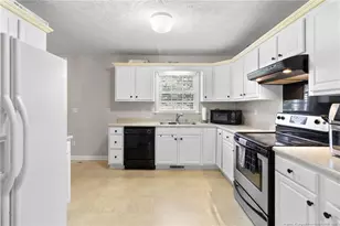 802 Darlington Dr, Fayetteville, NC 28311 - Photo 14