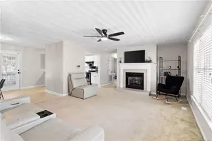 802 Darlington Dr, Fayetteville, NC 28311 - Photo 6