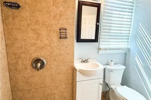 1003 E 8th St, Lumberton, NC 28358 - Photo 8
