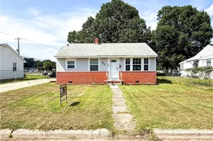 1003 E 8th St, Lumberton, NC 28358 - Photo 1