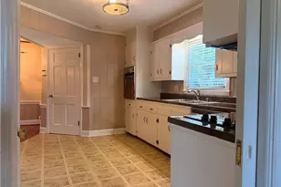 516 E 2nd Ave, Red Springs, NC 28377 - Photo 14