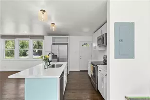 1932 Spruce St, Fayetteville, NC 28303 - Photo 10