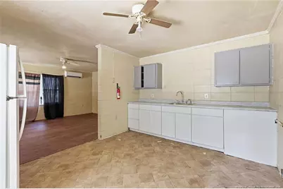 417 Squirrel Street, Fayetteville, NC 28303 - Photo 8