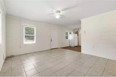 425 Squirrel Street, Fayetteville, NC 28303 - Photo 6