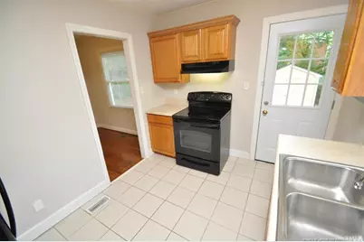 323 E Park Street, Cary, NC 27511 - Photo 12
