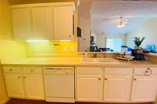 1851 Balmoral Dr, Fayetteville, NC 28304 - Photo 10