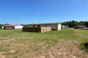 314 Ralph Hunt Blvd, Orrum, NC 28369 - Photo 4
