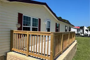 314 Ralph Hunt Blvd, Orrum, NC 28369 - Photo 2