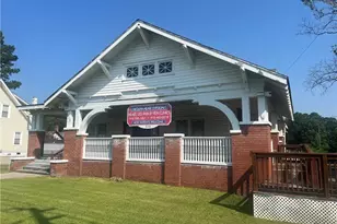 512 Sunset Ave, Clinton, NC 28303 - Photo 1