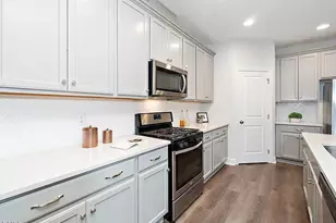 1425 Queen Trigger Dr, Fuquay-Varina, NC 27526 - Photo 10