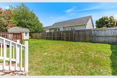 621 Connaly Drive, Hope Mills, NC 28348 - Photo 10