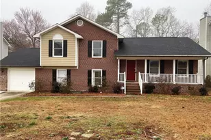 2009 Calista Cir, Fayetteville, NC 28304 - Photo 1