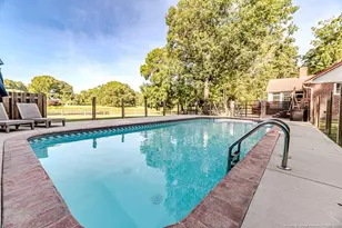 5125 Lake Willett Rd, Sanford, NC 27332 - Photo 2