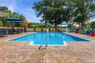 460 Bowman Rd, Lumberton, NC 28358 - Photo 32