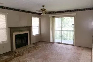 942 Stewarts Creek Dr, Fayetteville, NC 28314 - Photo 10