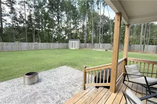 108 Godwin Ct, Sanford, NC 27330 - Photo 4