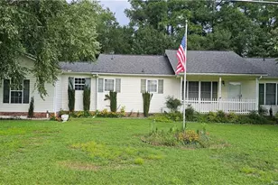 557 N Parker Church Rd, Raeford, NC 28376 - Photo 1