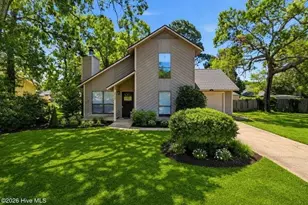 5719 Trevino St, Hope Mills, NC 28348 - Photo 2