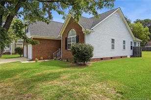 106 Timber Ridge Dr, Raeford, NC 28376 - Photo 2