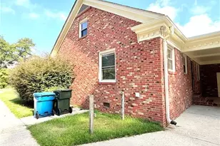 514 N Ballance St, Saint Pauls, NC - Photo 36